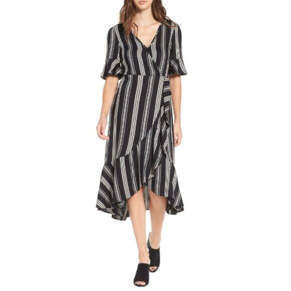 Band Of Gypsies Herringbone Ruffle Wrap Dress in Black Ivory Size Medium - Picture 1 of 8